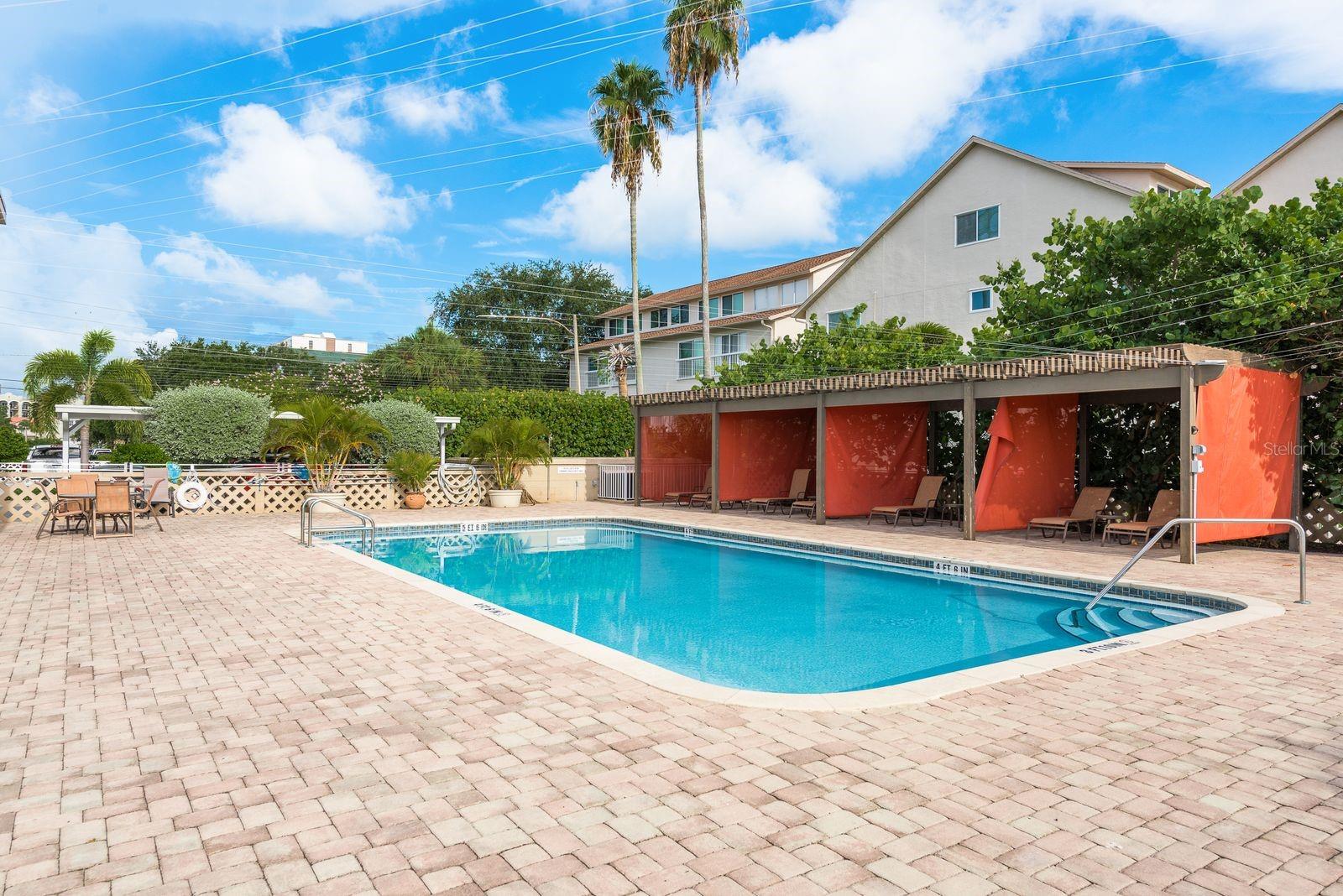 ISLAND WAY TOWERS CONDO - Residential
