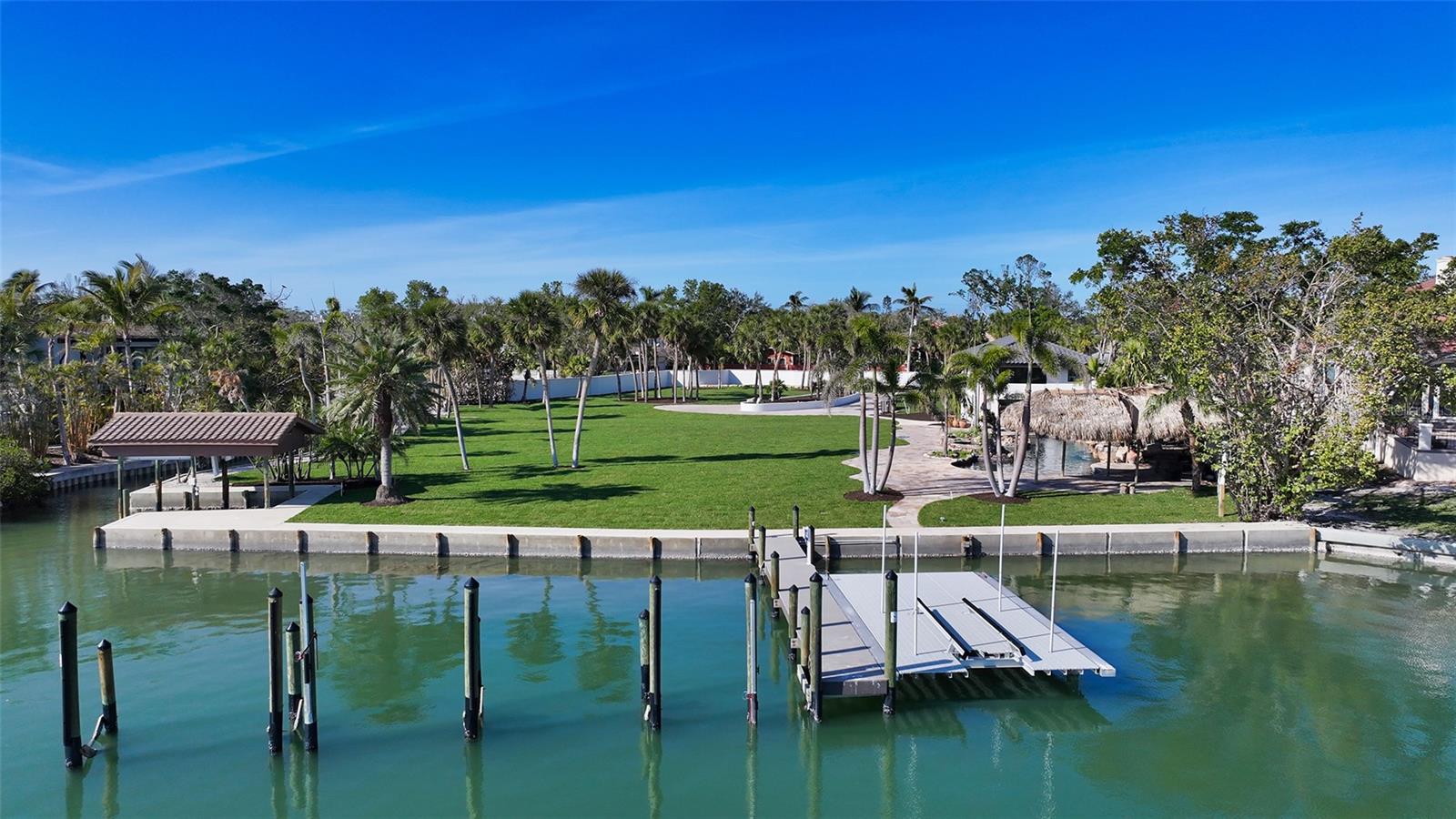 BAY ISLAND - Residential