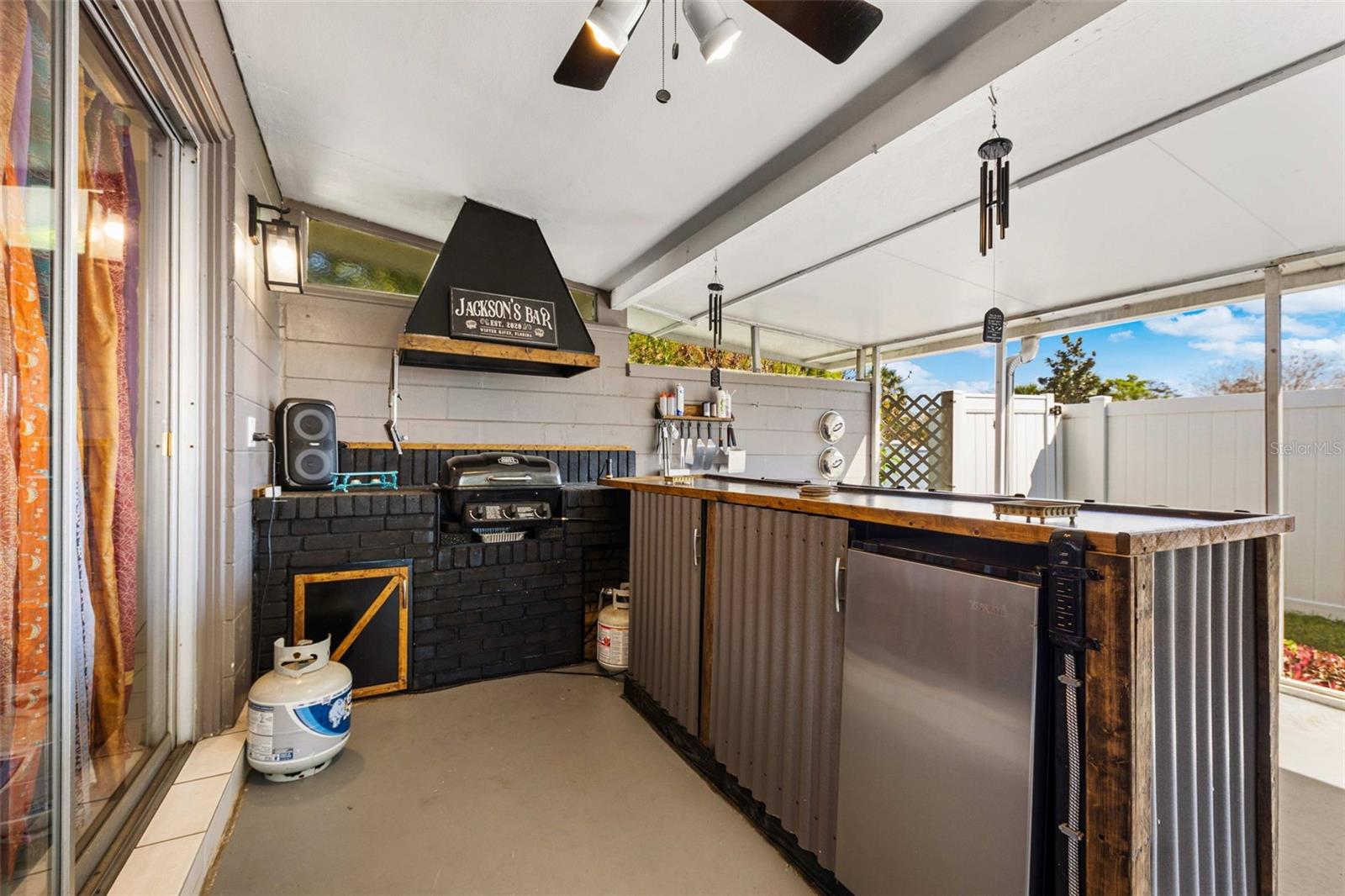 WOODMERE - Residential