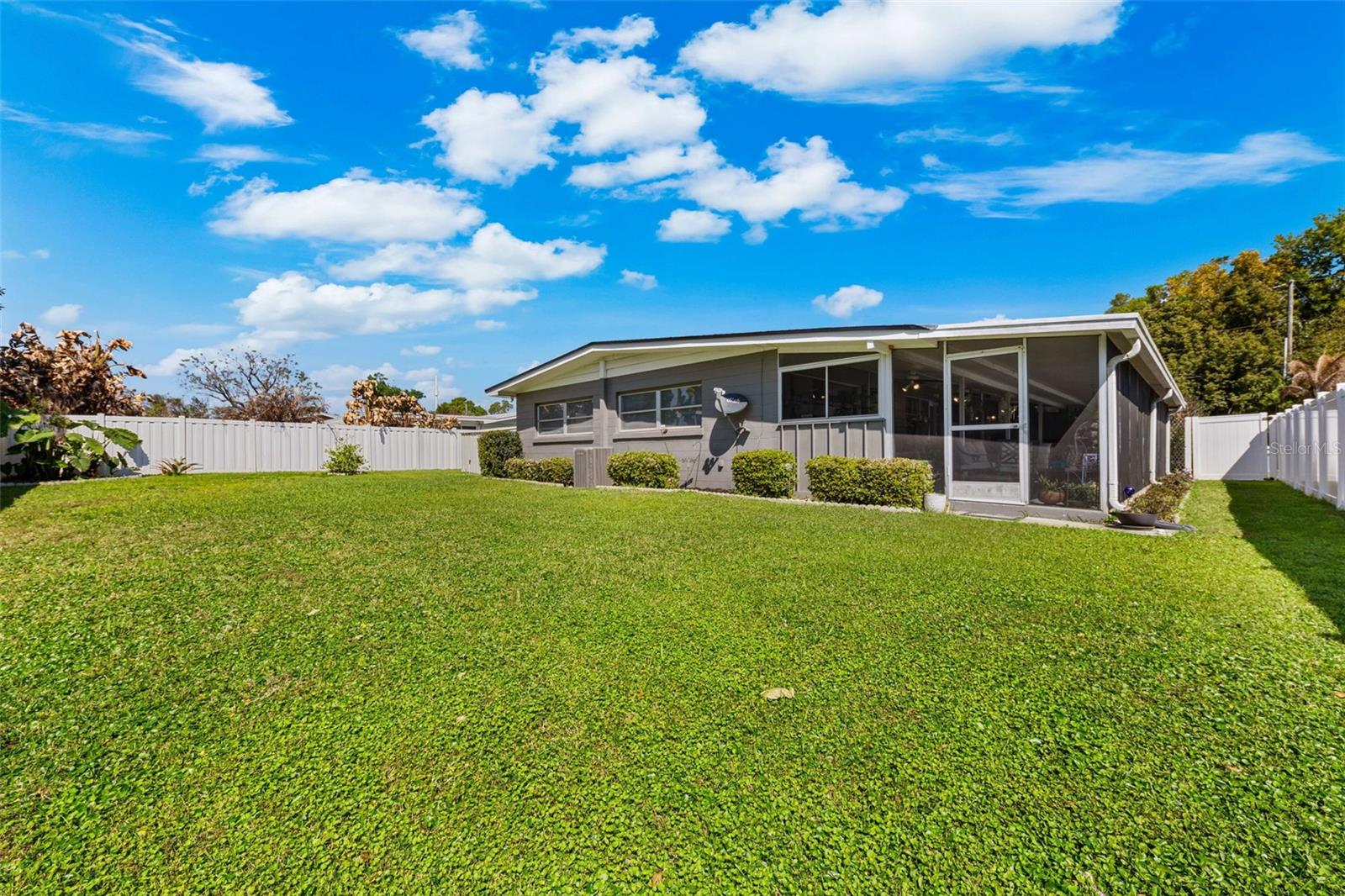 WOODMERE - Residential