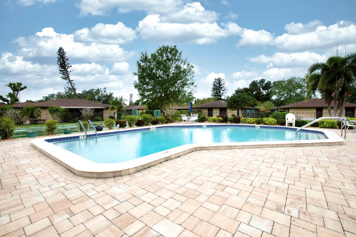 CAMBRIDGE VILLAGE WEST - Residential