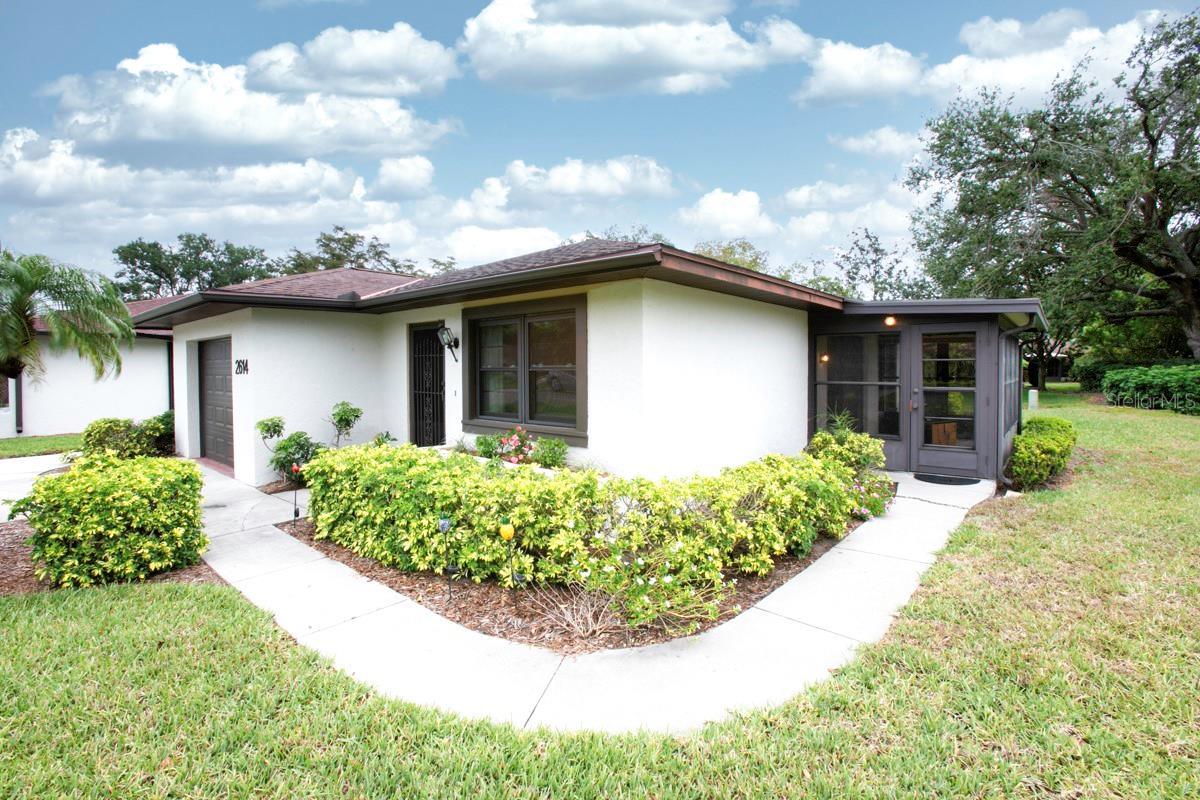 CAMBRIDGE VILLAGE WEST - Residential