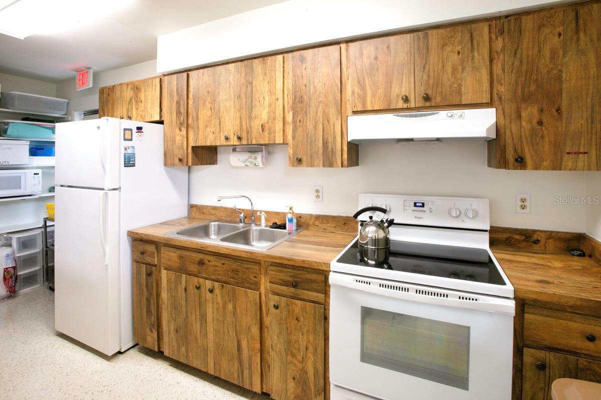 CAMBRIDGE VILLAGE WEST - Residential