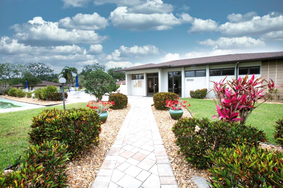 CAMBRIDGE VILLAGE WEST - Residential