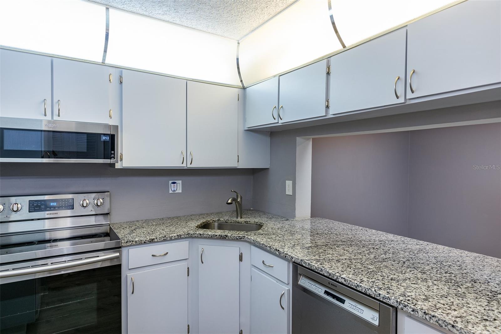 PINE RIDGE AT LAKE TARPON VILLAGE - Residential