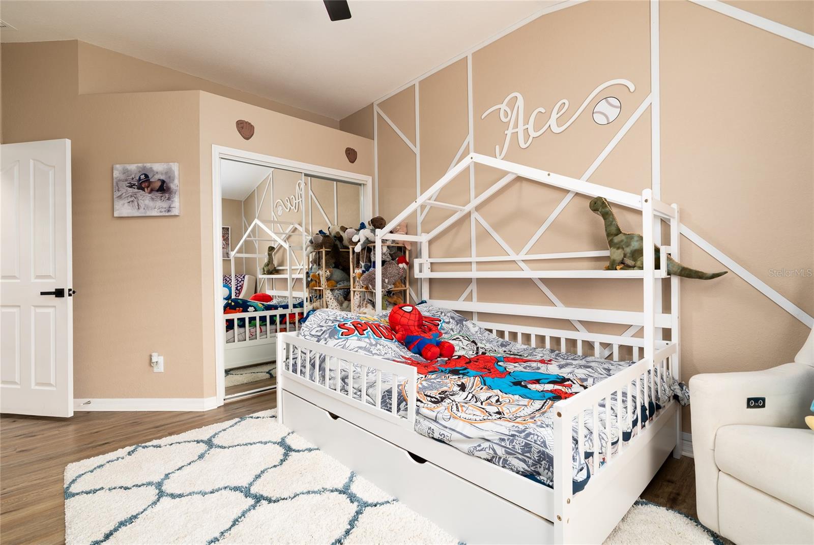 PELICAN BAY PH 06 UNIT 02 - Residential