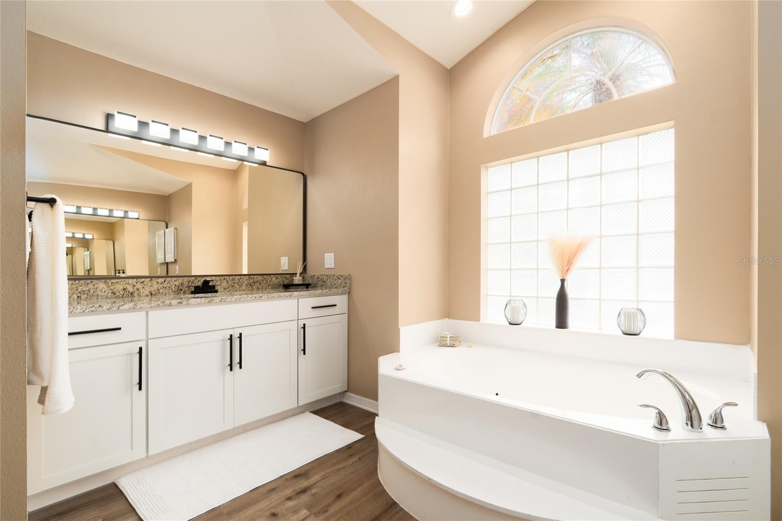 PELICAN BAY PH 06 UNIT 02 - Residential