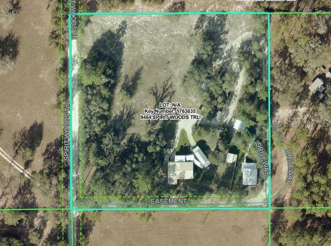 S1/2 OF W1/2 OF NW1/4 OF NW1/4 OF SW1/4 LESS E15 - Residential