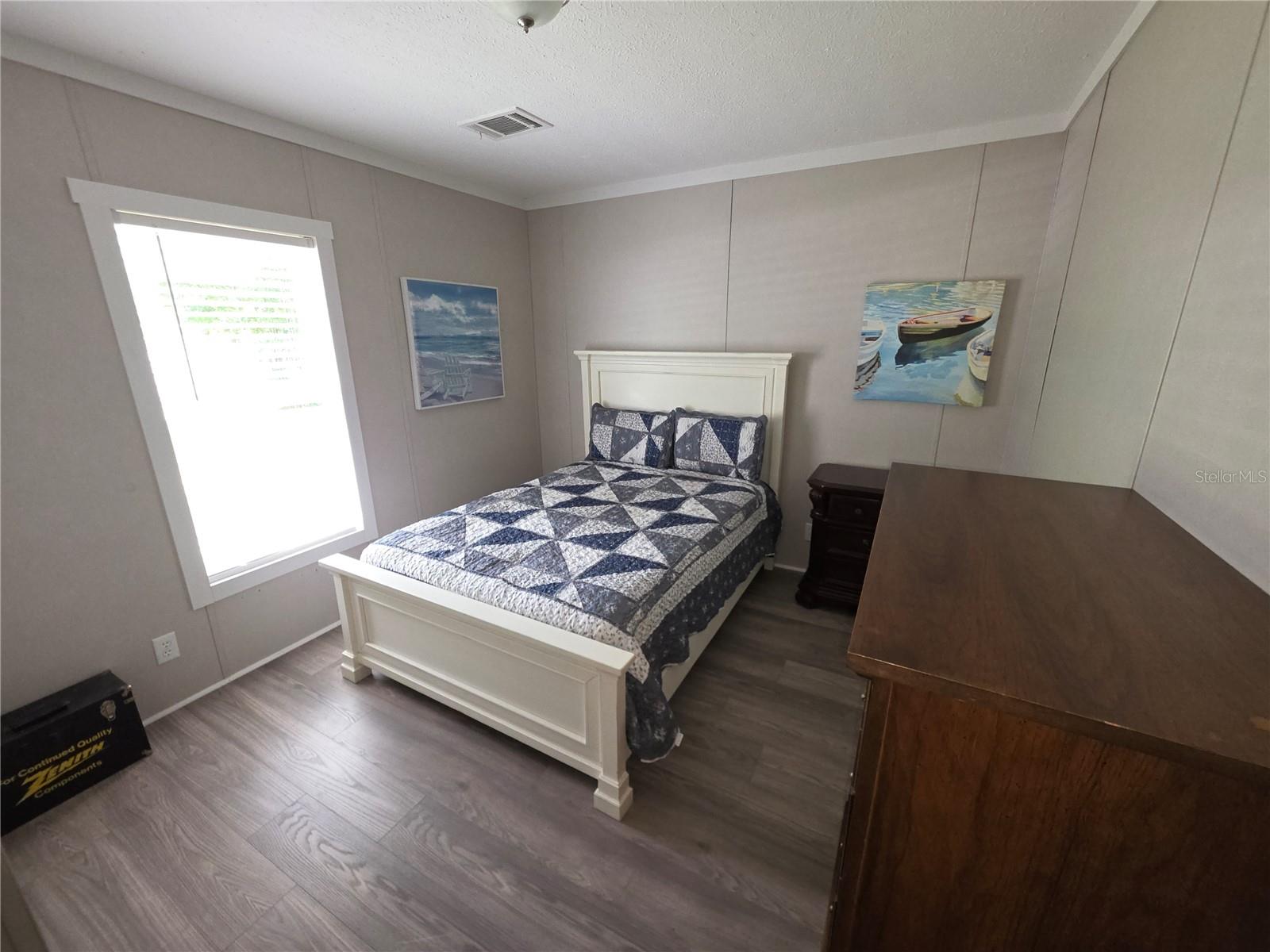 S1/2 OF W1/2 OF NW1/4 OF NW1/4 OF SW1/4 LESS E15 - Residential