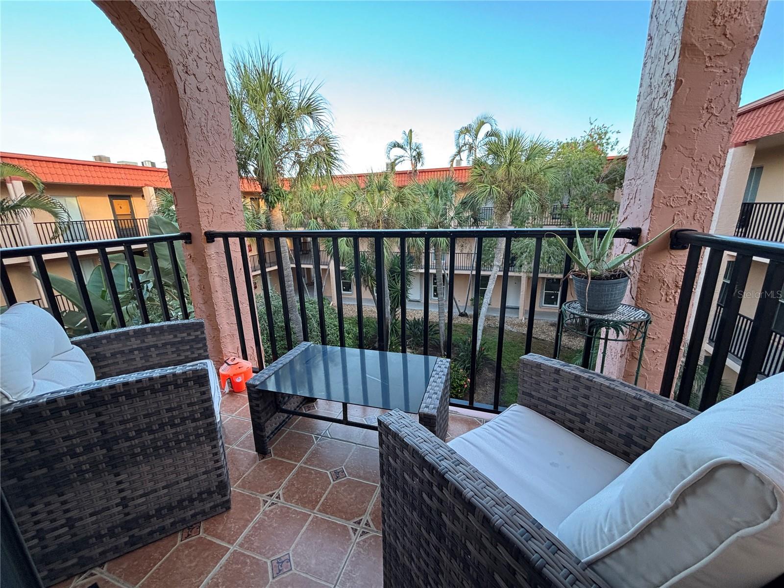 BOCA SHORES CONDO - Residential Lease