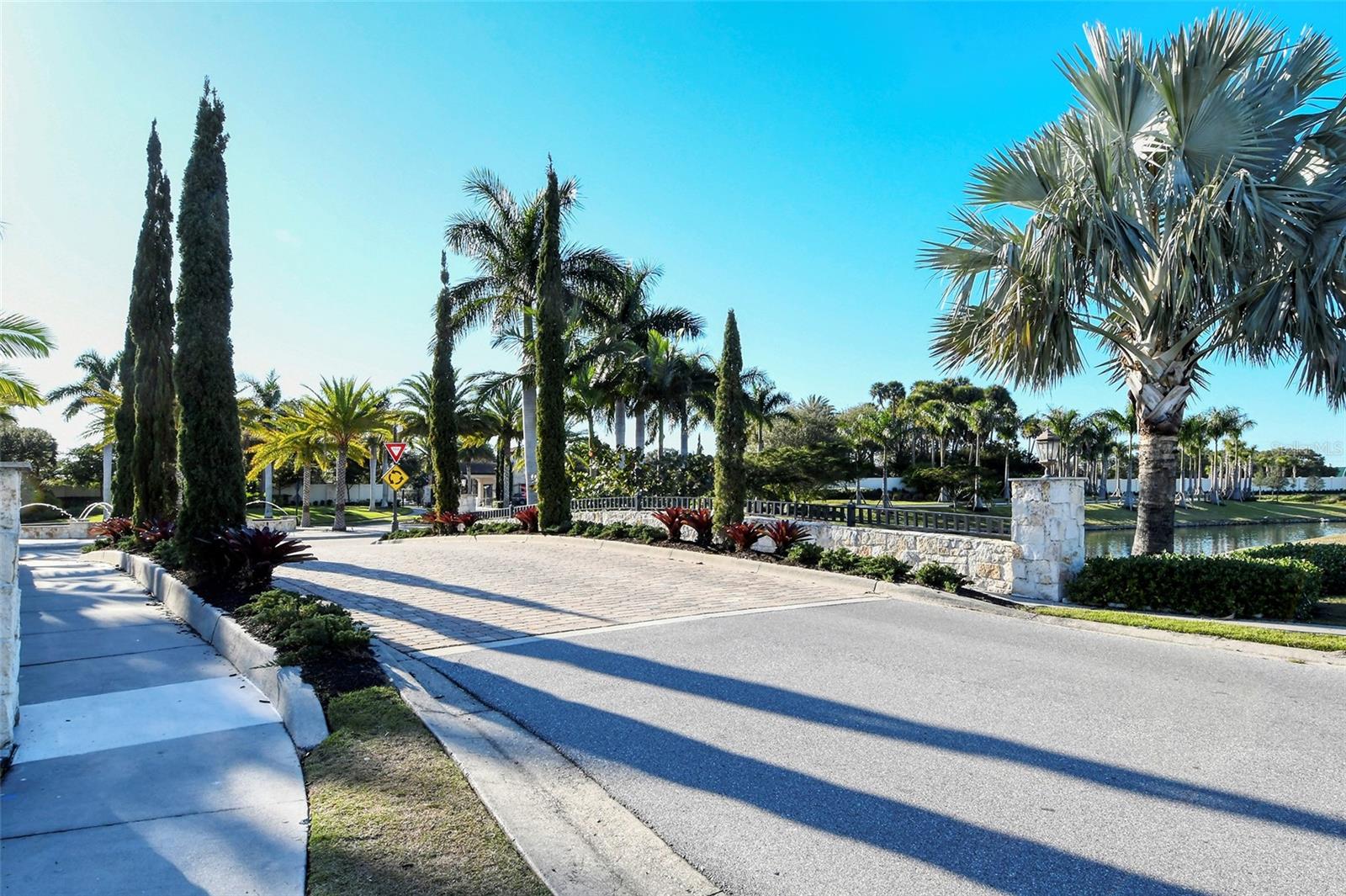 TOSCANA ISLES UN 1 - Residential