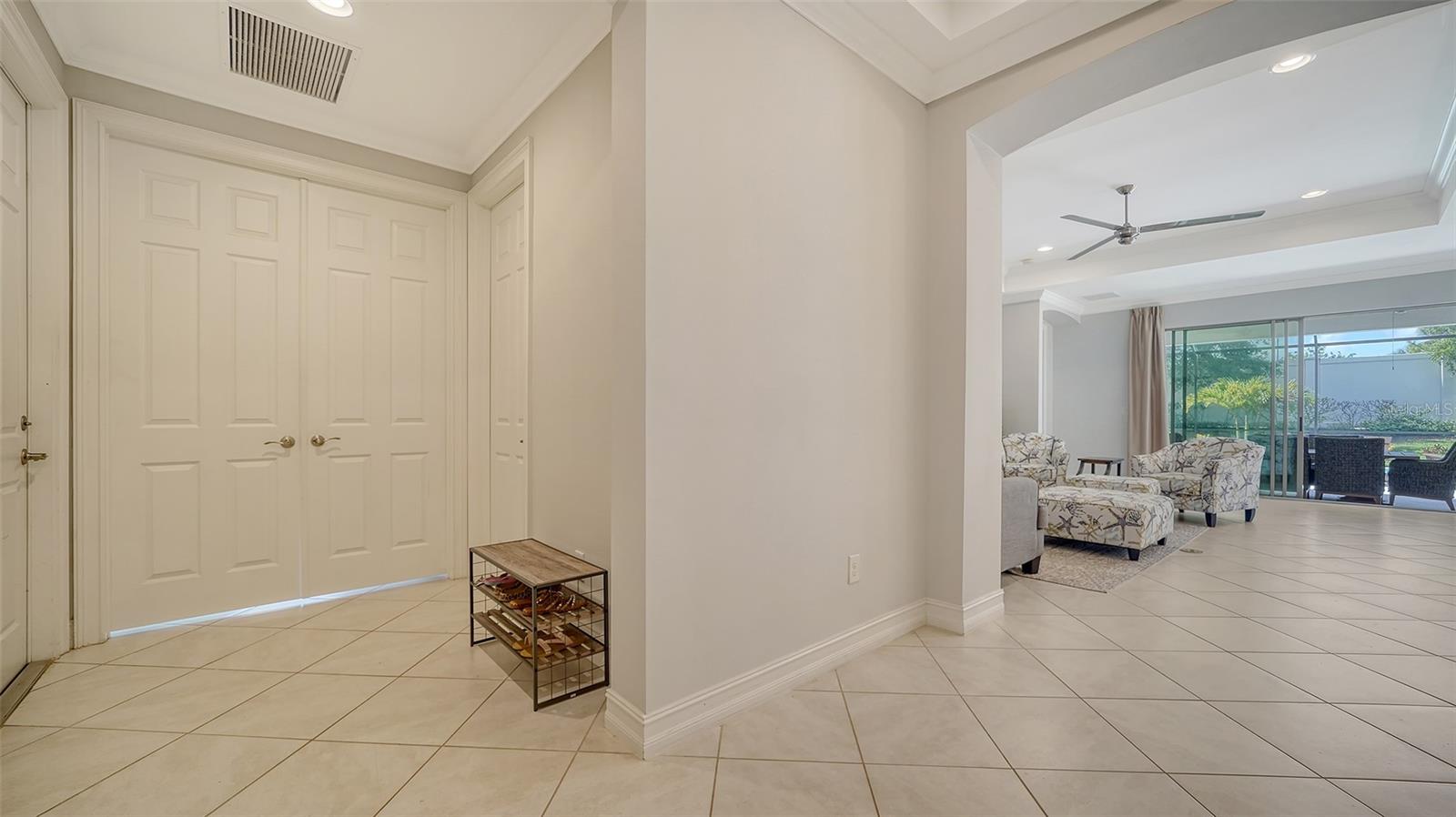 TOSCANA ISLES UN 1 - Residential
