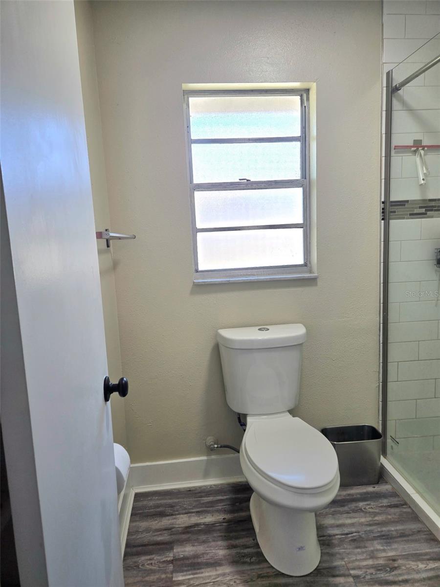 CARROLLWOOD SPGS UNIT 3 - Residential Lease