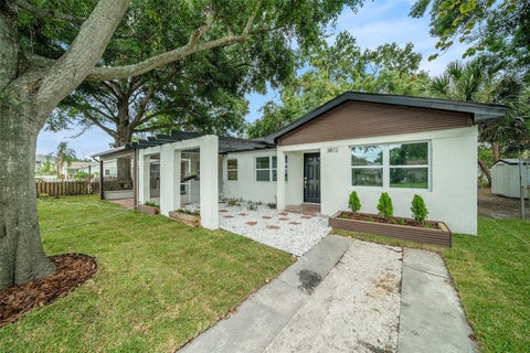 Photo of 3812 W Rogers Avenue, Tampa, FL 33611 (MLS # TB8521427)