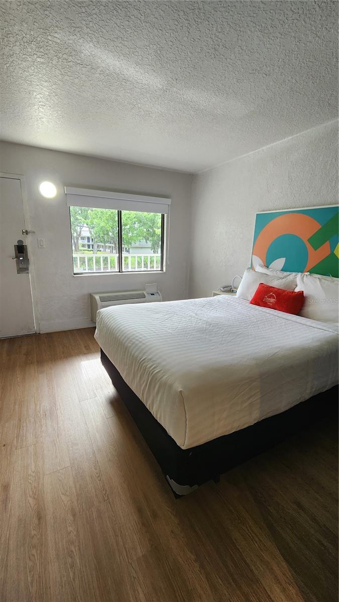 GREENPOINT ESSENTIAL HOTEL CONDO - Residential