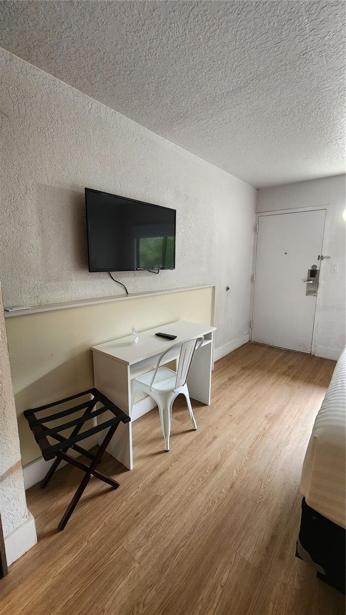 GREENPOINT ESSENTIAL HOTEL CONDO - Residential