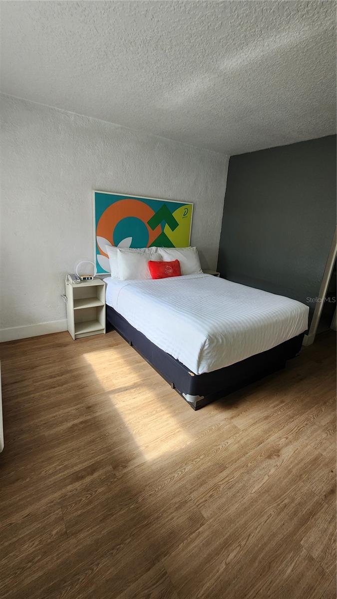 GREENPOINT ESSENTIAL HOTEL CONDO - Residential