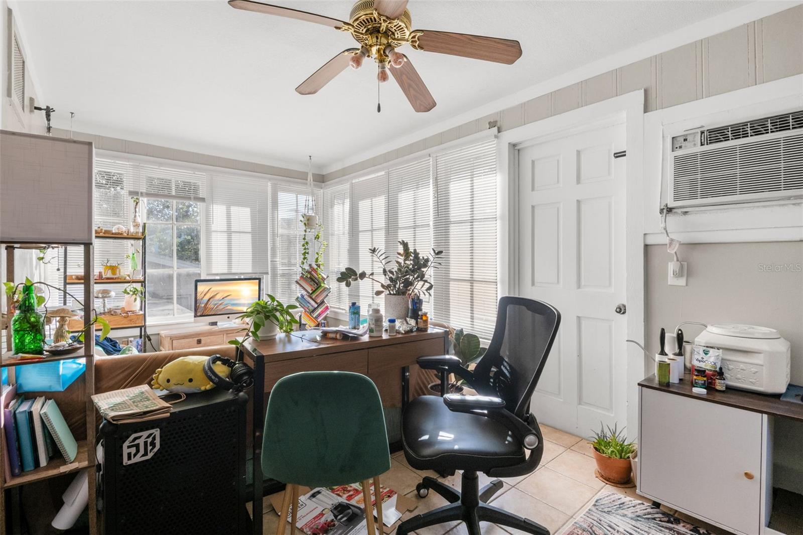 JACKSONS - Residential Income