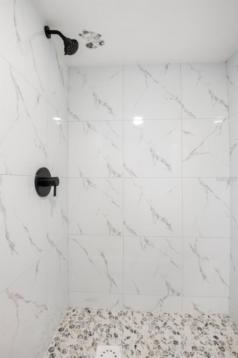 JACKSONS - Residential Income