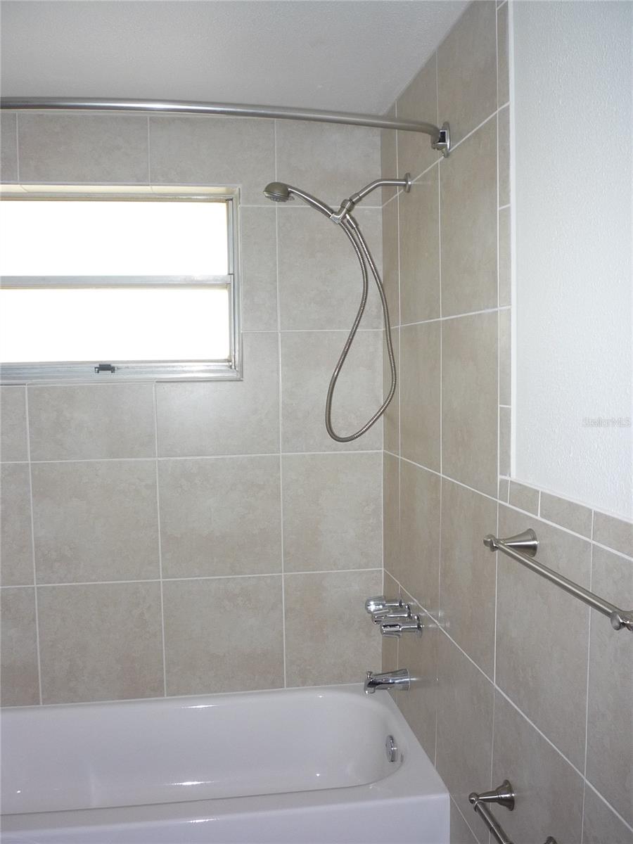 JACKSONS - Residential Income