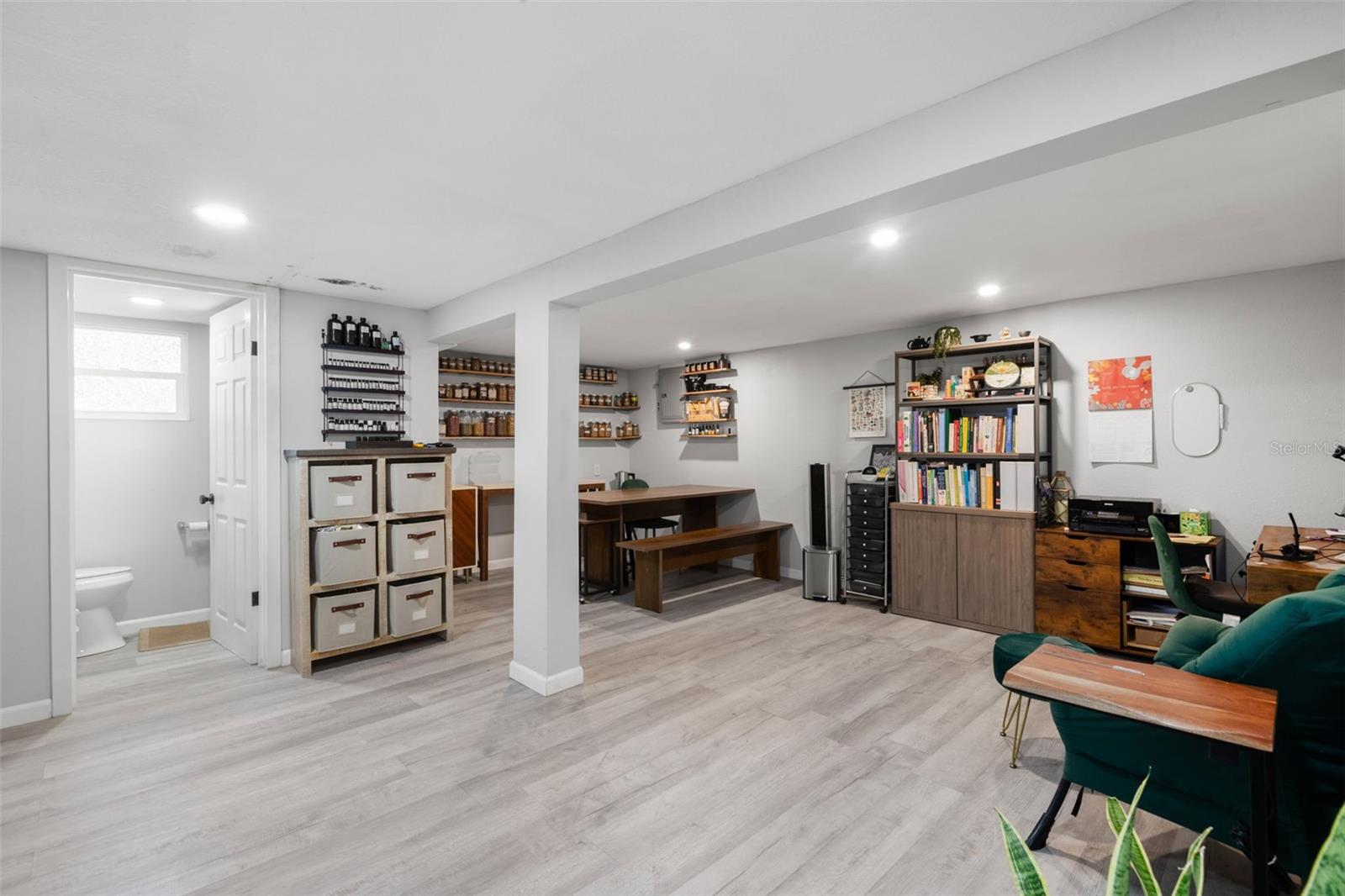 JACKSONS - Residential Income