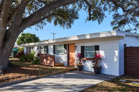 A home in TAMPA