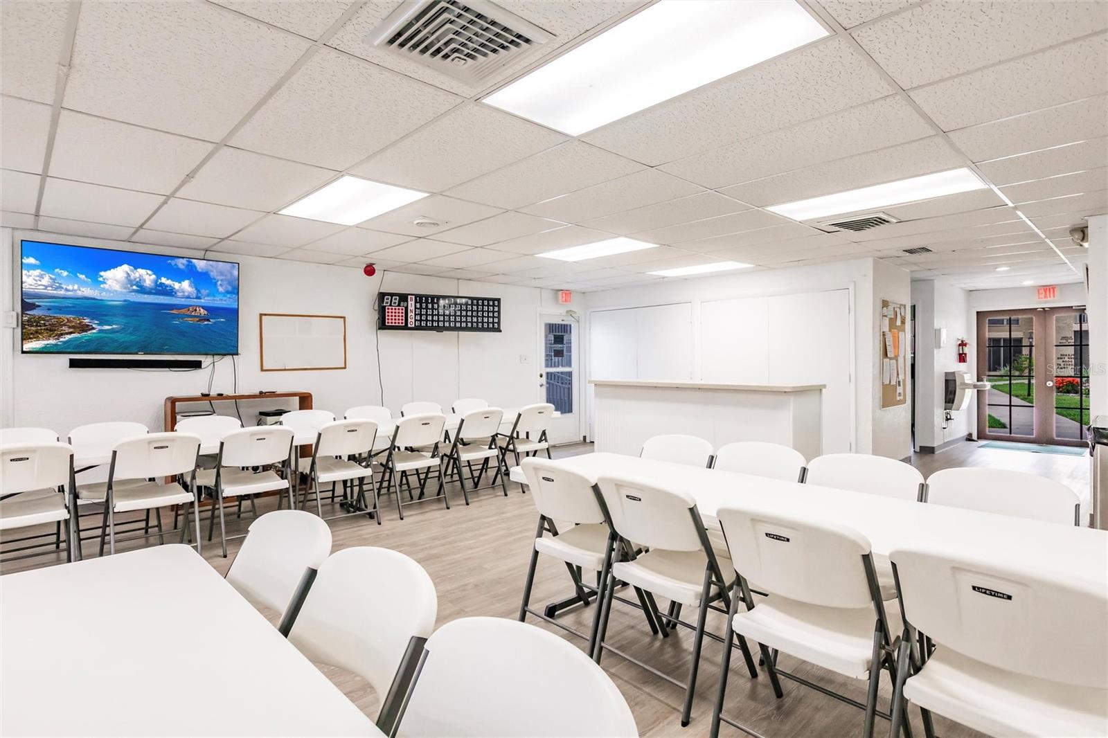 BAYSHORE ON THE LAKE APTS II SEC 2 - Residential