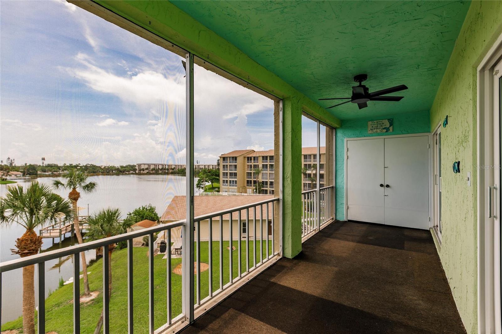 BAYSHORE ON THE LAKE APTS II SEC 2 - Residential