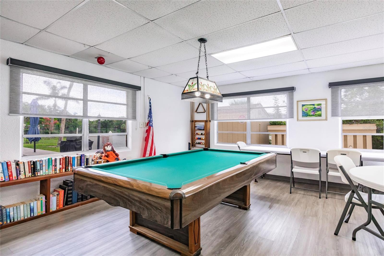 BAYSHORE ON THE LAKE APTS II SEC 2 - Residential