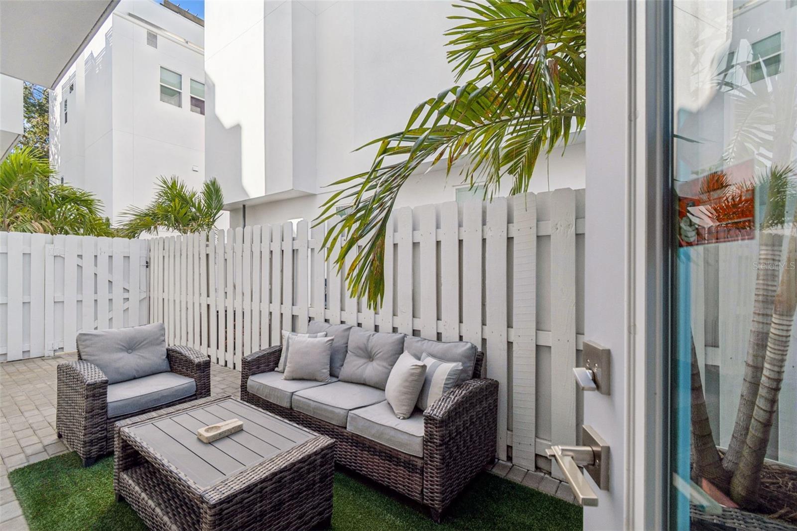 SOUTH MACDILL TWNHMS - Residential