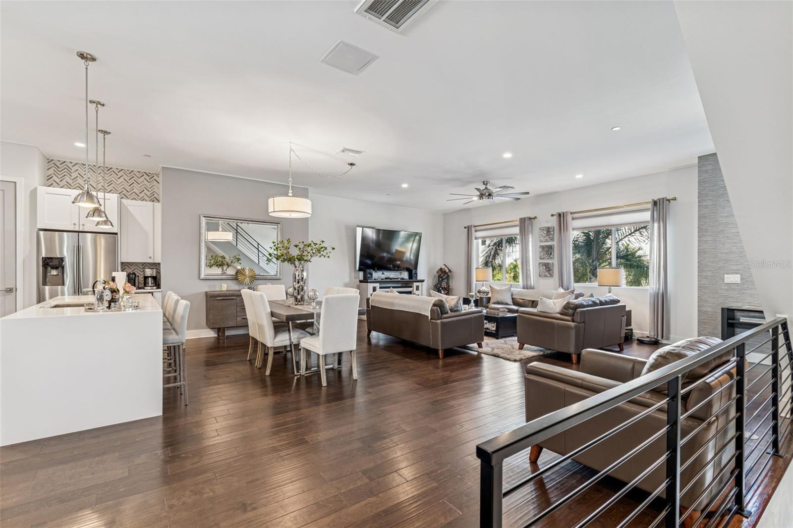 SOUTH MACDILL TWNHMS - Residential