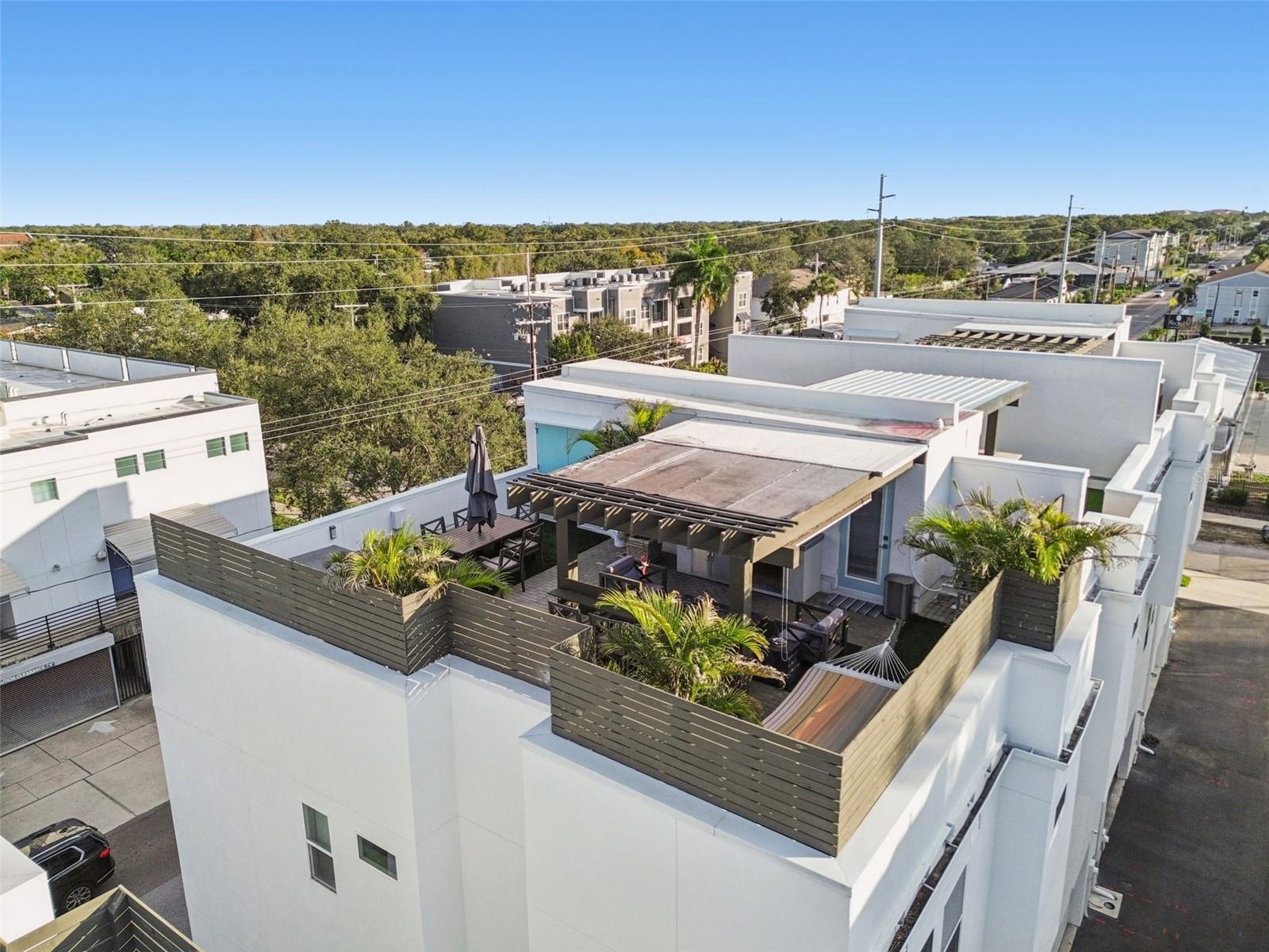 SOUTH MACDILL TWNHMS - Residential