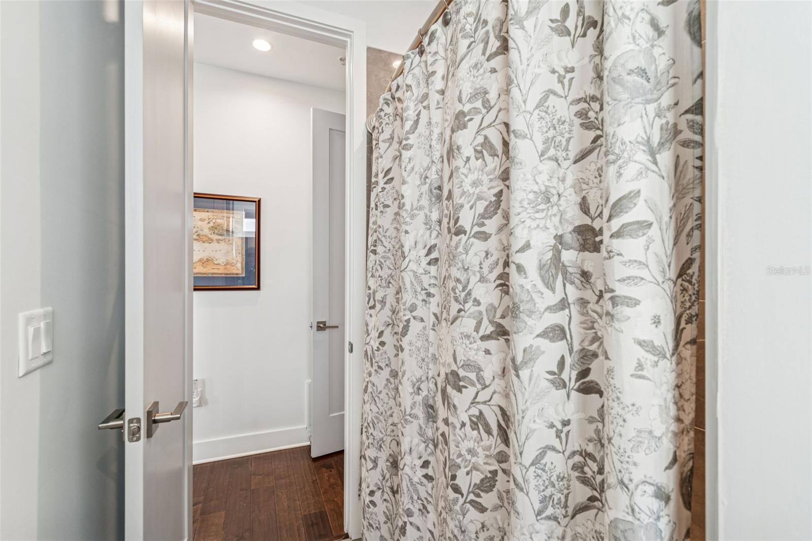 SOUTH MACDILL TWNHMS - Residential