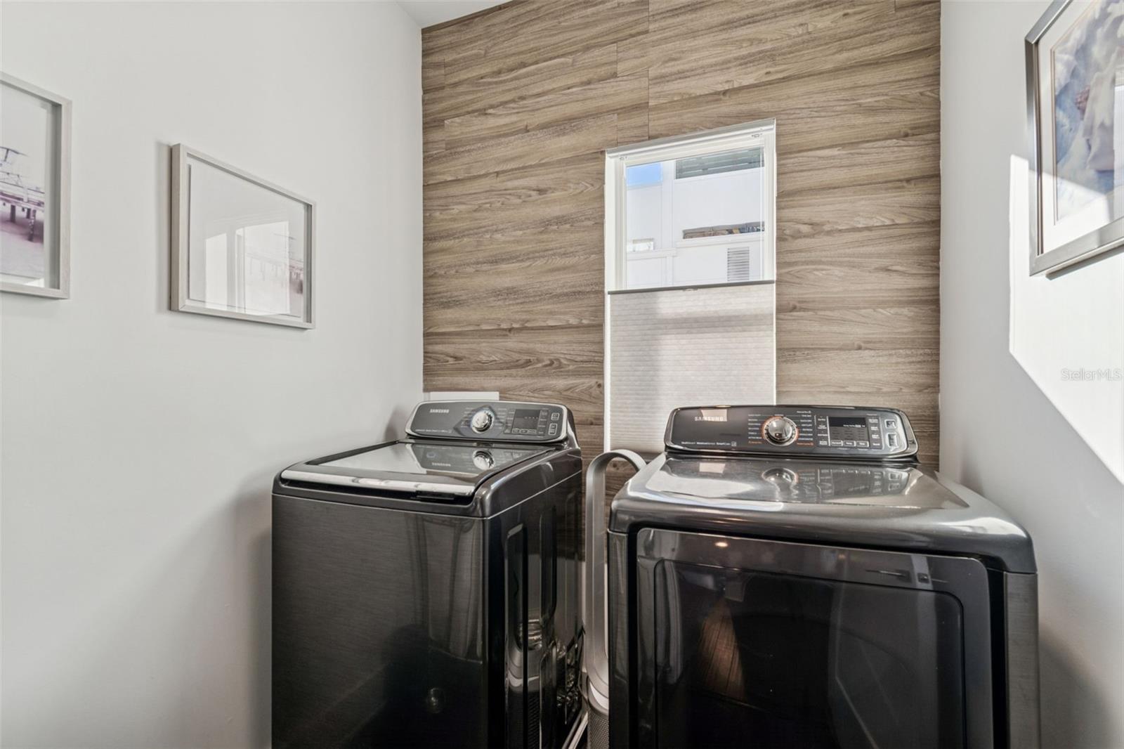 SOUTH MACDILL TWNHMS - Residential