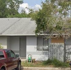 Centrally located unit in Winter Garden near Aldis and downtown. All tile.