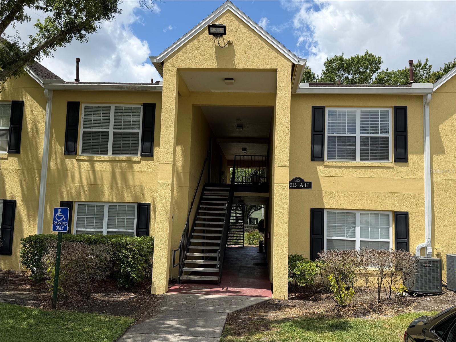 MIRIADA CONDO - Residential Lease