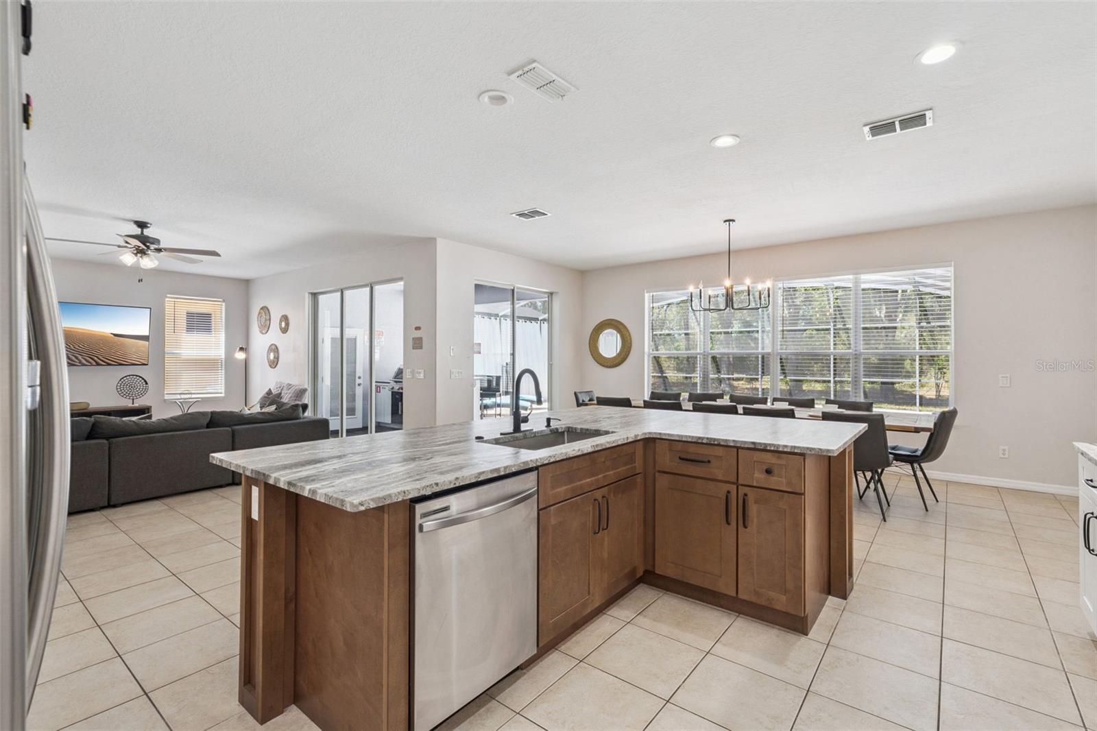 WATERSONG PH 1 - Residential