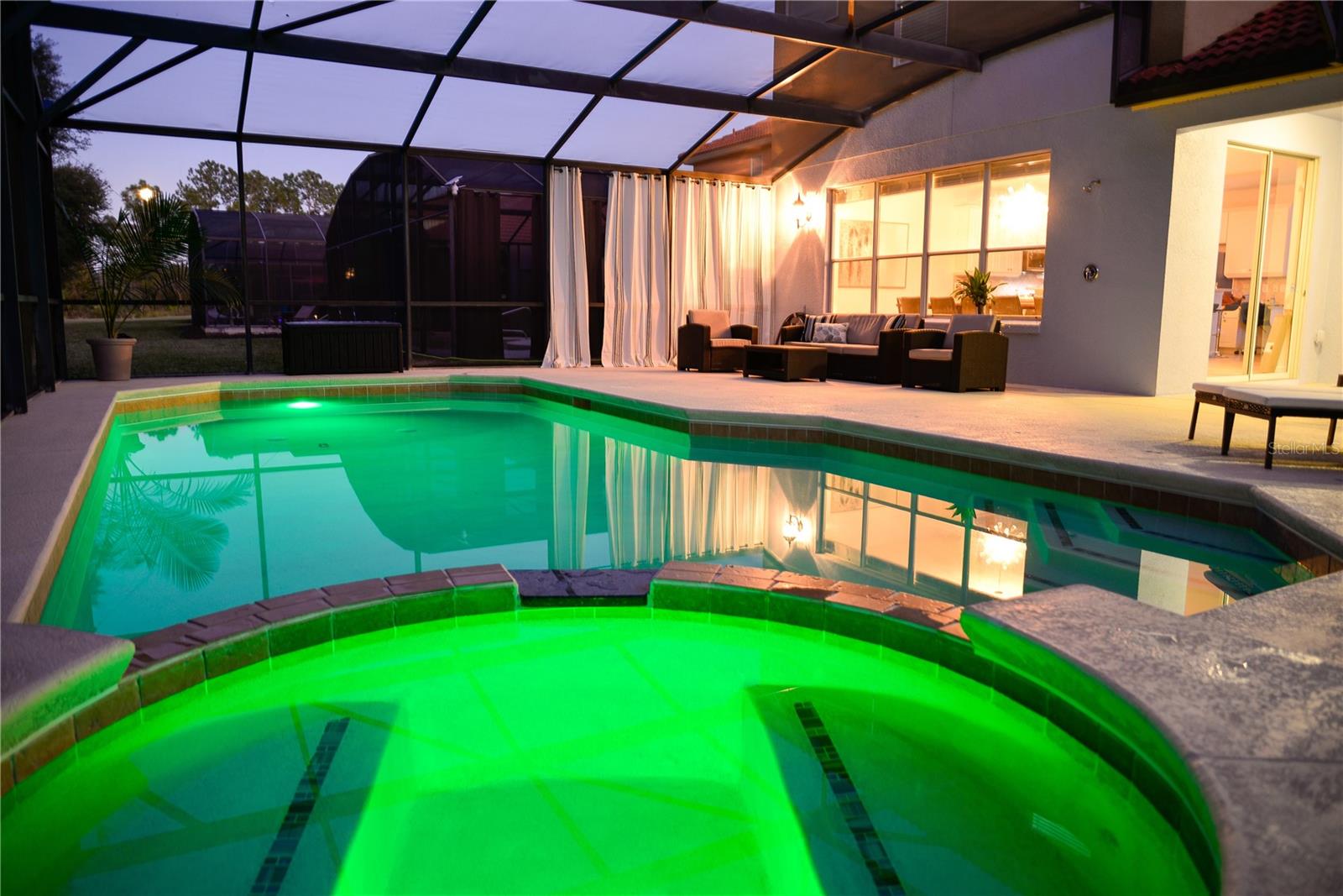 WATERSONG PH 1 - Residential