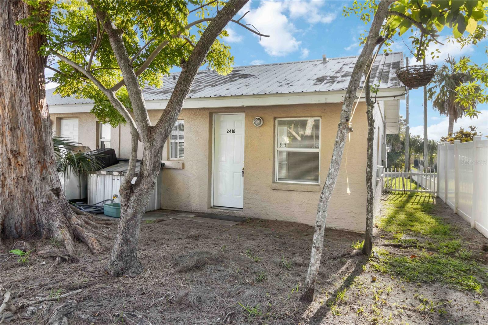 Charming 1-bedroom, 1-bath duplex in central Bradenton! This cozy home offers a functional layout with plenty of natural light and easy access to downtown, Riverwalk, shopping, and dining. Water and sewer are included for just $50/month, and small pets (up to 2) are welcome. Renters insurance is required. Schedule your showing today!