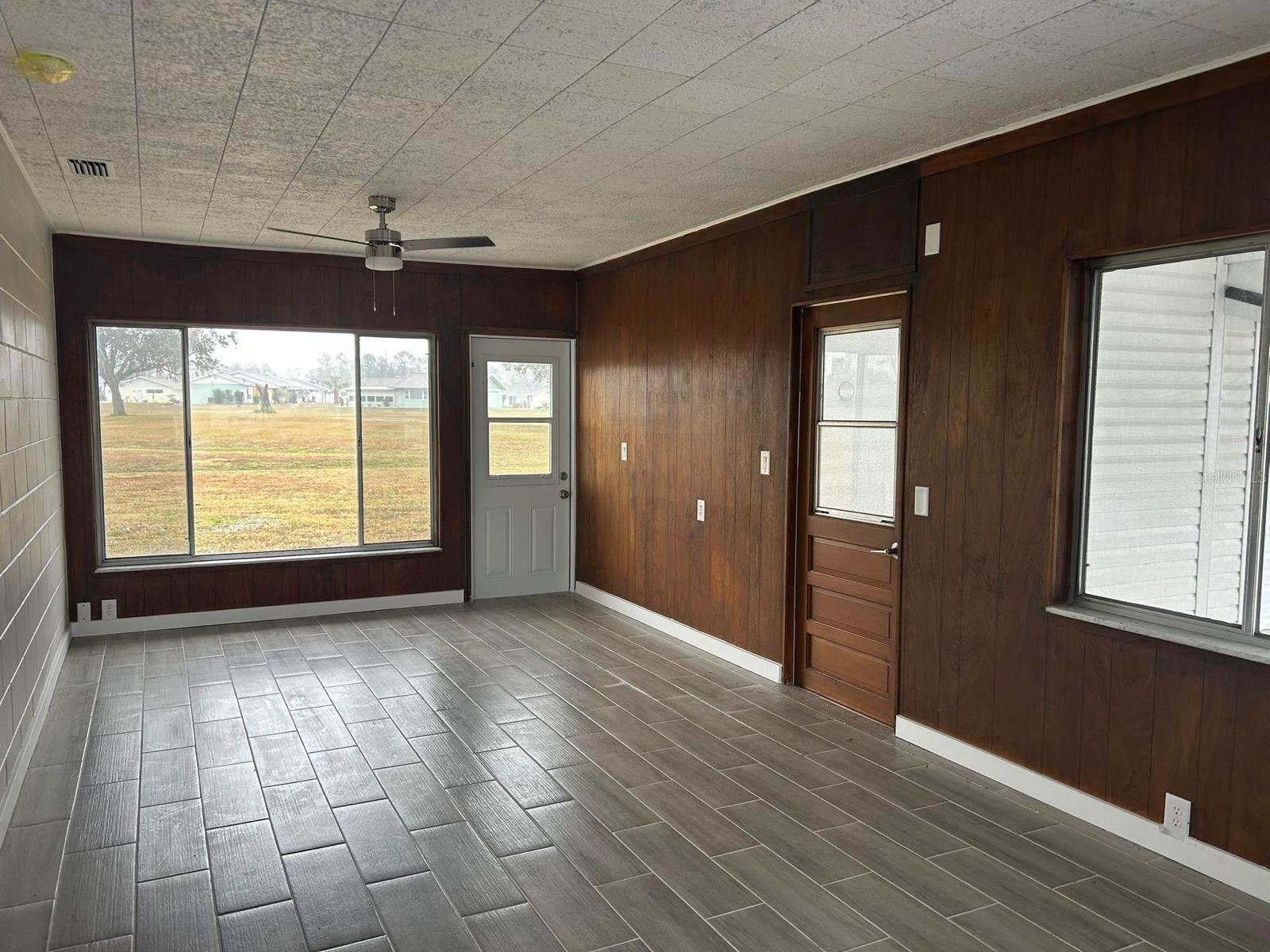 DEL WEBBS SUN CITY FLORIDA UN - Residential