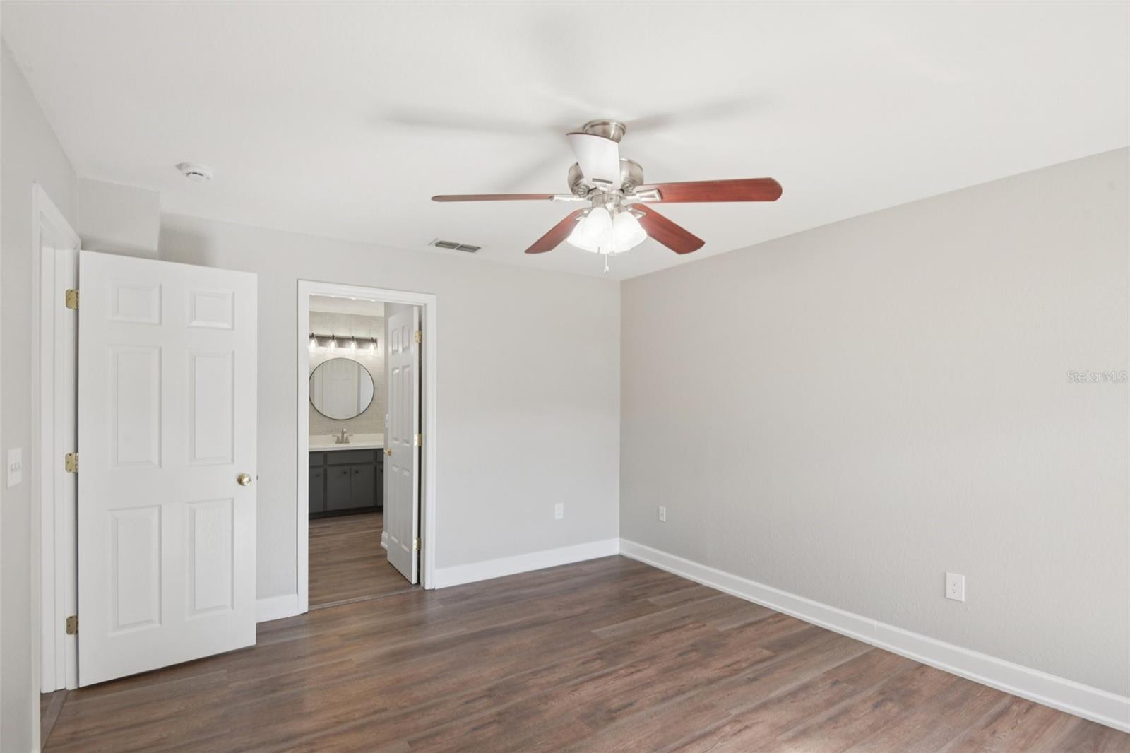 HYDE PARK ESTATES - Residential