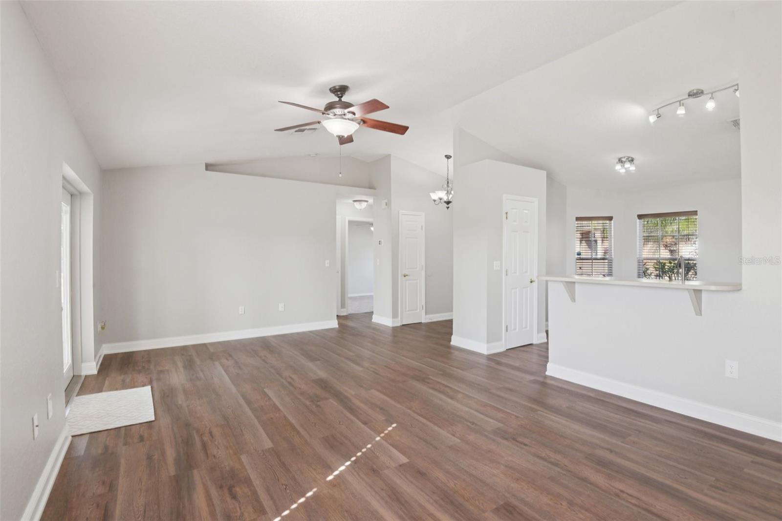 HYDE PARK ESTATES - Residential