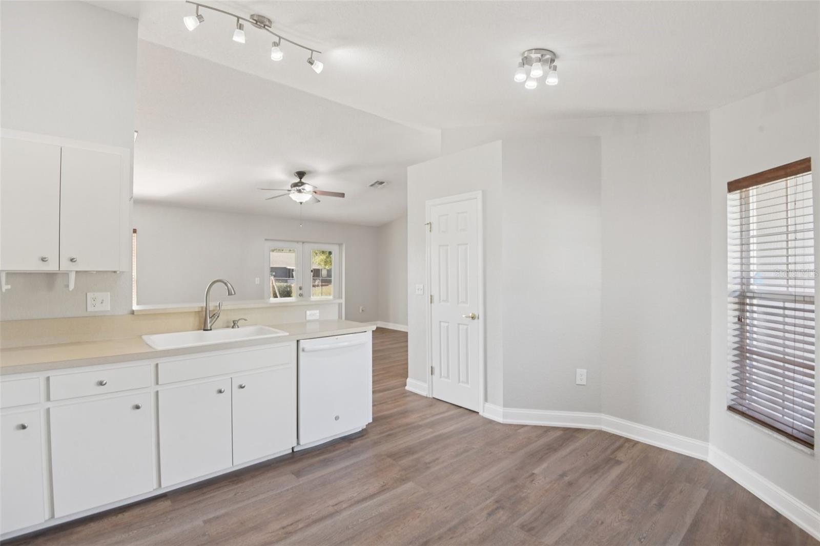 HYDE PARK ESTATES - Residential