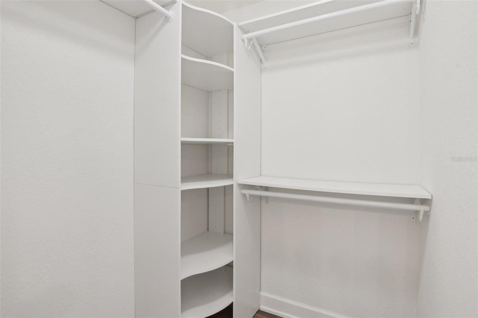 HYDE PARK ESTATES - Residential