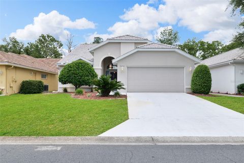 Photo of 9450 Mississippi Run, Weeki Wachee, FL 34613 (MLS # TB8518553)