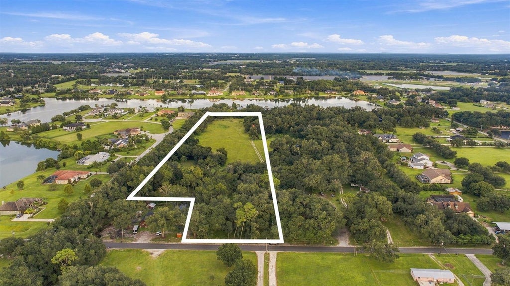 Photo of 2647 Mcintosh Road, Dover, FL 33527 (MLS # L4965589)