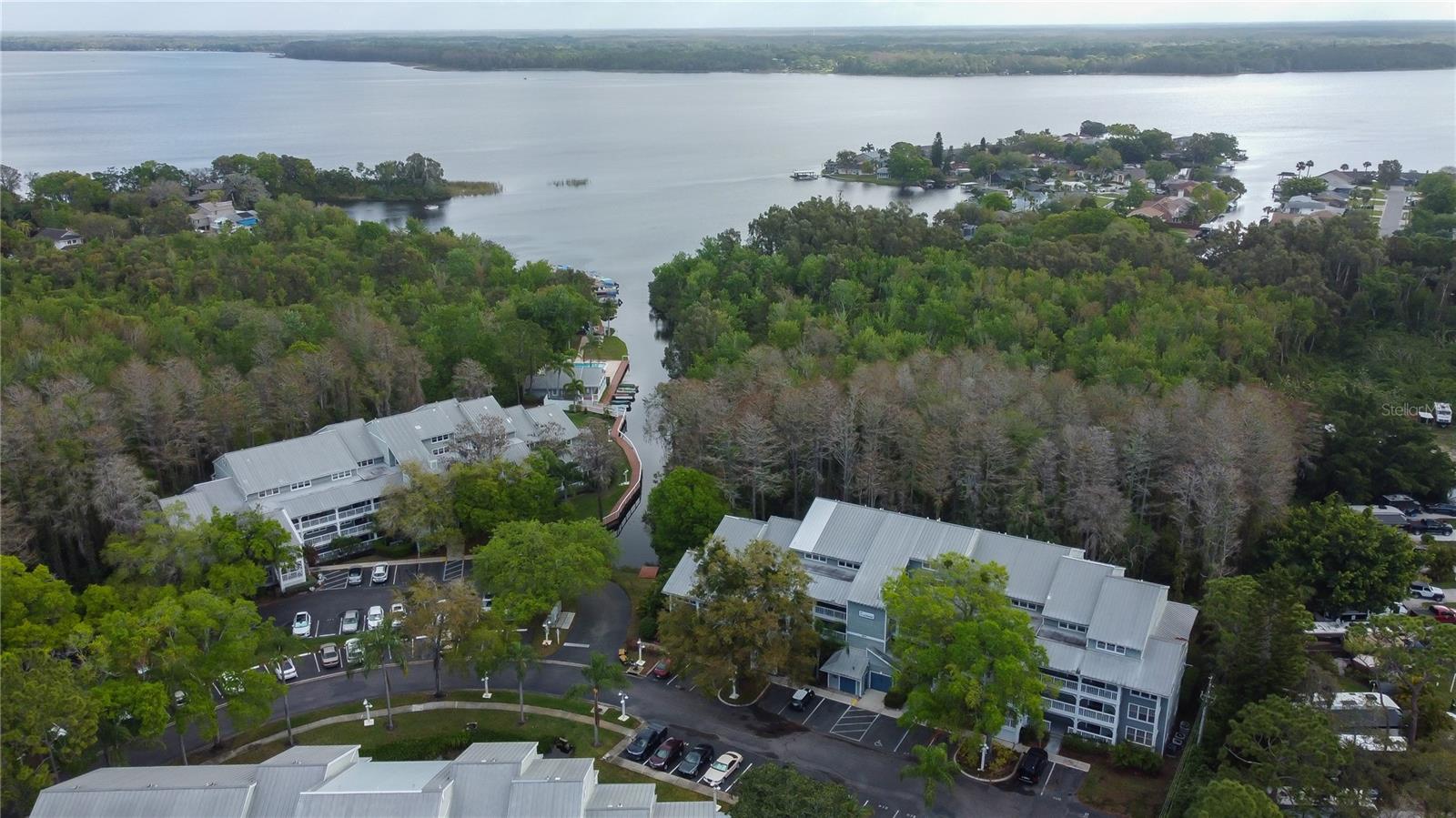 DOLLY BAY A VILLAGE ON LAKE TARPON - Residential