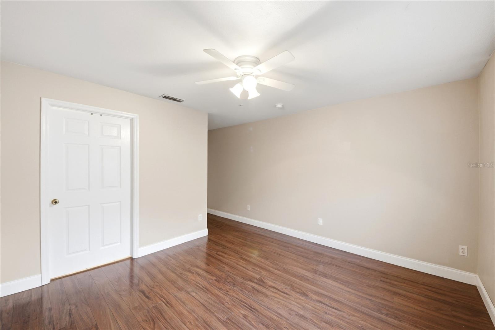 HAMPTONS/METROWEST - Residential