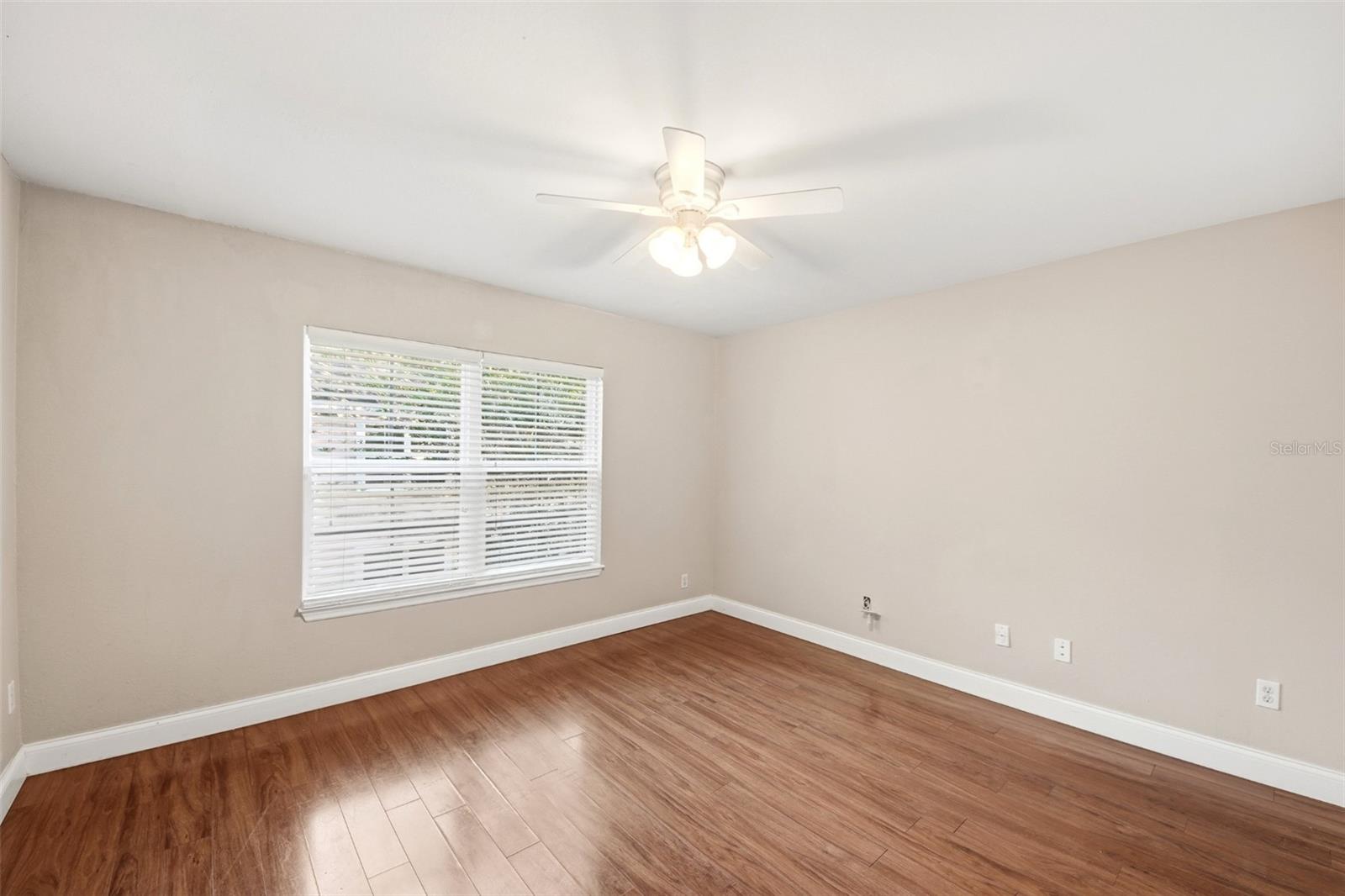 HAMPTONS/METROWEST - Residential
