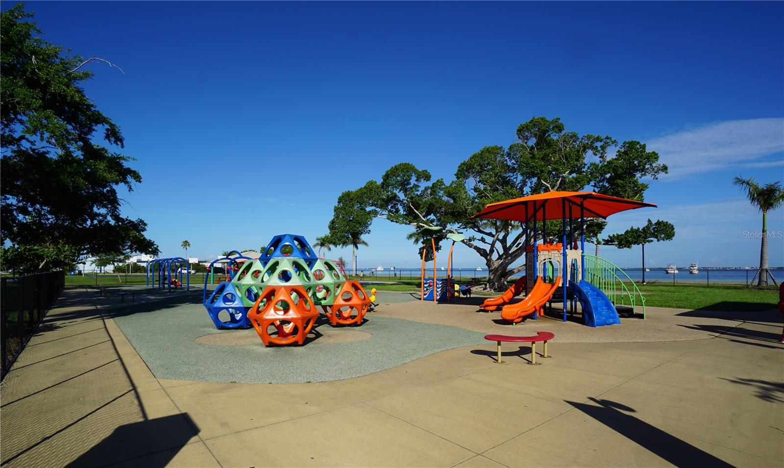 PUNTA GORDA ISLES SEC 15 - Land